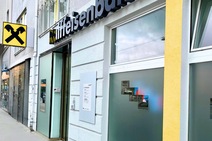 Bankfiliale Kagran der Raiffeisen Wien Stadtbank